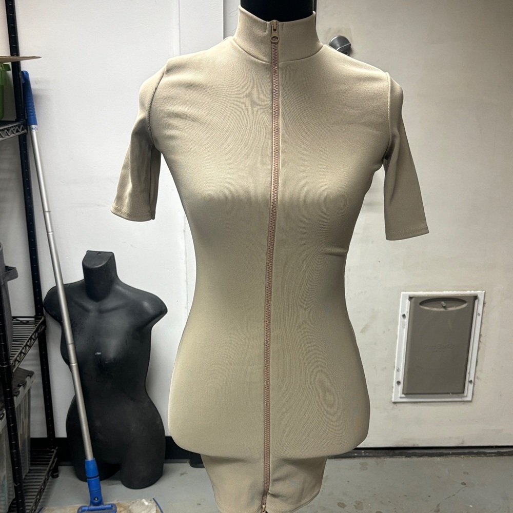 PrettyLittleThing Cream Zip-Up Dress